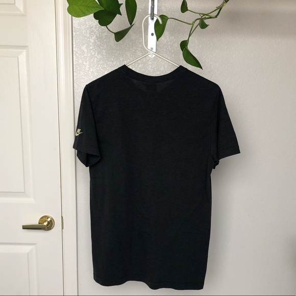 Nike University of Washington Huskies Tee - Picture 4 of 4